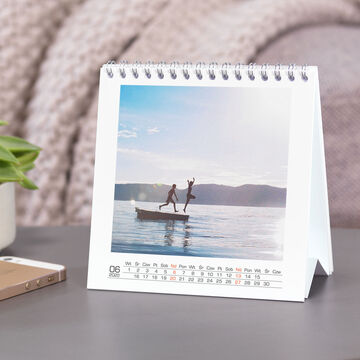 Przegląd kalendarzy kalendarz biurkowy